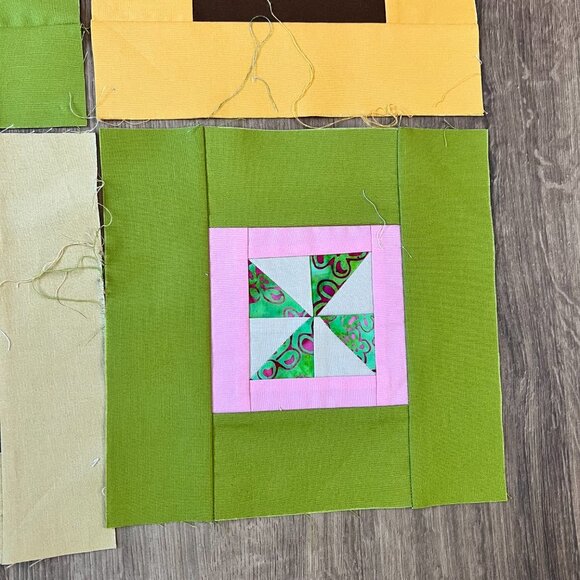 8 Quilting Squares Pinwheel Pattern Unfinished 9x9" - Picture 7 of 10